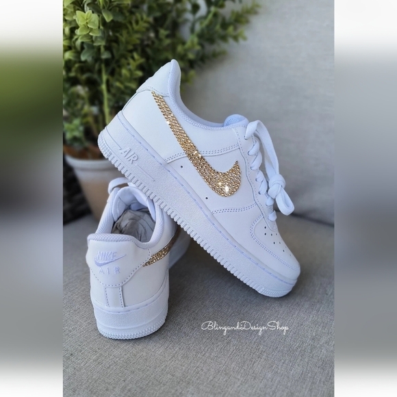 Women's Nike Air Force 1 07 White Sneakers made with Swarovski Crystals - Picture 6 of 7